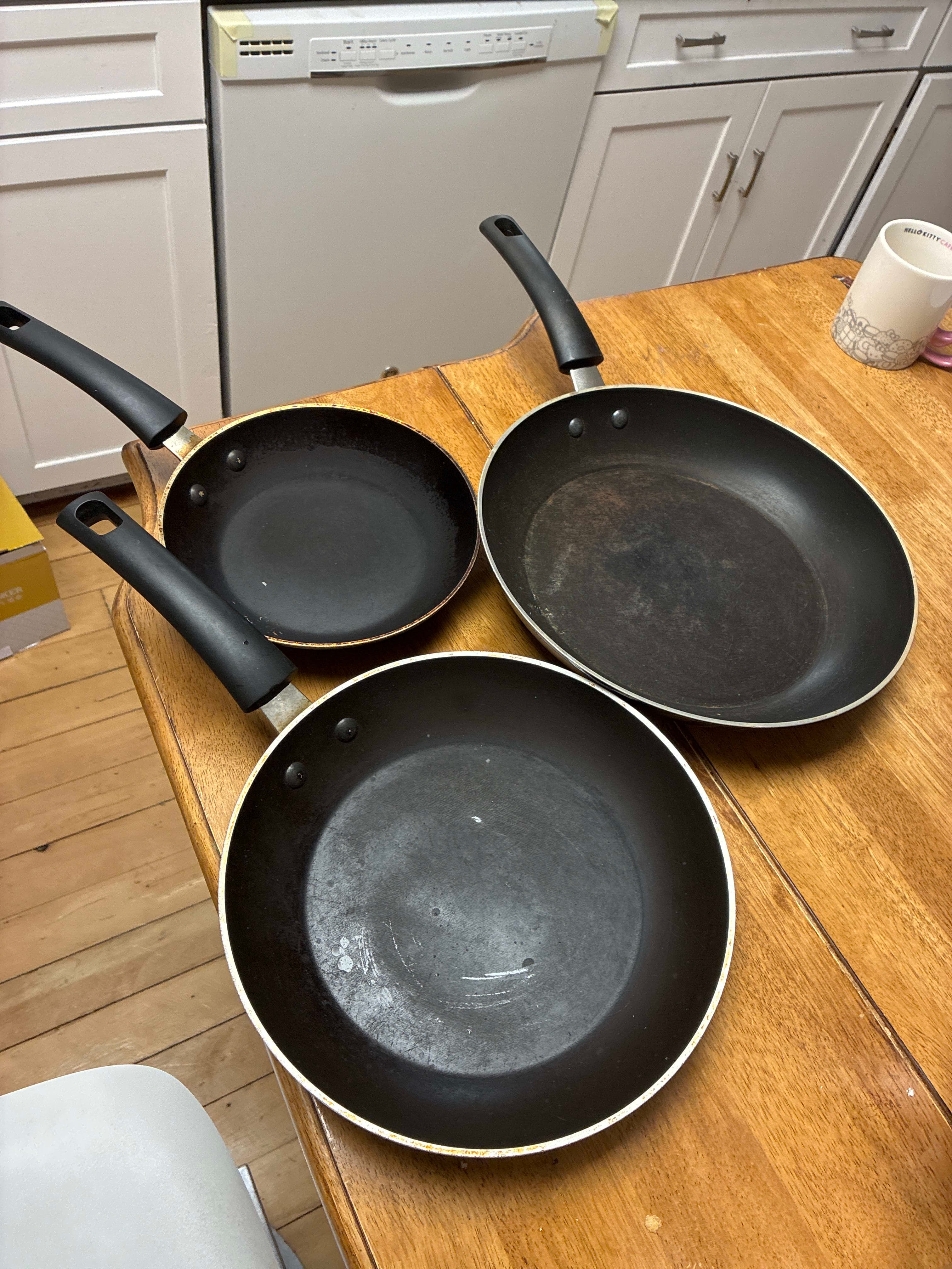Pans - Image 1